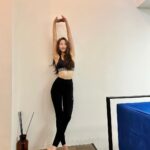 Jung Yu-ji Instagram - 연습-운동-집 요즘 내 일과🙄 여기는 내 포토존🫶🏼