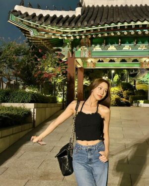 Jung Yu-ji Instagram - 망빙💛🫶🏼