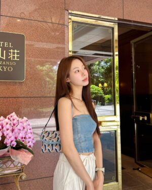 Jung Yu-ji Instagram - 💙