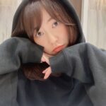 Jurina Matsui Instagram - パーカー女子はお好きですか❤️？？ #この表情 #何考えてるんだろ #笑 #パーカー女子 #楽ちんコーデ #black #ootd #parker #love #❤️