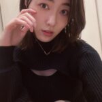 Jurina Matsui Instagram - ニットの季節🍁💕 ストッキングすぐ破れちゃう🙈💦 あるあるですか？🥺 #rady #ワンピース #ワンピ #ニット #ニットワンピース #ootd #私服 #photooftheday #秋コーデ #秋服 #秋冬 #autumn #👗 #🍁 #☃️
