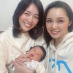 Jurina Matsui Instagram - 安奈ママと安姫ちゃんに会えました👶🏻🍼 うさぎさんグッズ使ってくれたら嬉しいなぁ🐰💕 いつかママ友に🥰 #久しぶり #変わらない #嬉しい #赤ちゃん #baby #同い年 #ママ #出産祝い #うさぎ #よだれかけ #おもちゃ #癒し #👶🏻 #🍼 #🐰
