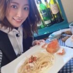 Jurina Matsui Instagram - バス旅の思い出🚌💕 富士山はんぺん🗻&香箱蟹のパスタ🦀 石川のイタリアンのマスターが格闘技好きで楽しかったなぁ☺️ #反響 #大きい #嬉しい #ありがとう #昨日の写真と #ギャップ #すごい #笑 #思い出 #蟹 #パスタ #富士山 #はんぺん #石川 #静岡 #バス旅 #trip #yummy #delicious #mountfuji #tb #tbt