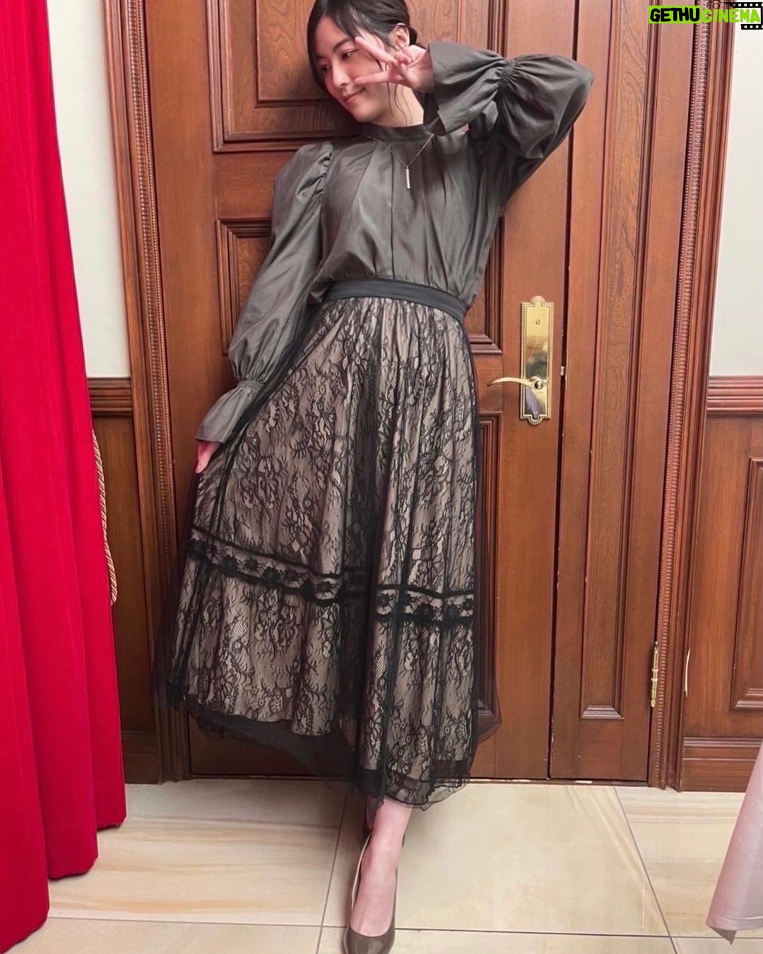 Jurina Matsui Instagram - ホワイト珠理奈👼?ダーク珠理奈😈? あなたはどっち?笑💕 Which do you like?💋 #最近の衣装 #ootd #dressy #dress #shirt #skirt #white #black #gray #accessory #earring #ring #necklace #LANVINenBleu #ランバンオンブルー #ダイアナ #diana #👠 #👗 #👼 #😈 #素敵なクリスマスを #🎄 #🎅