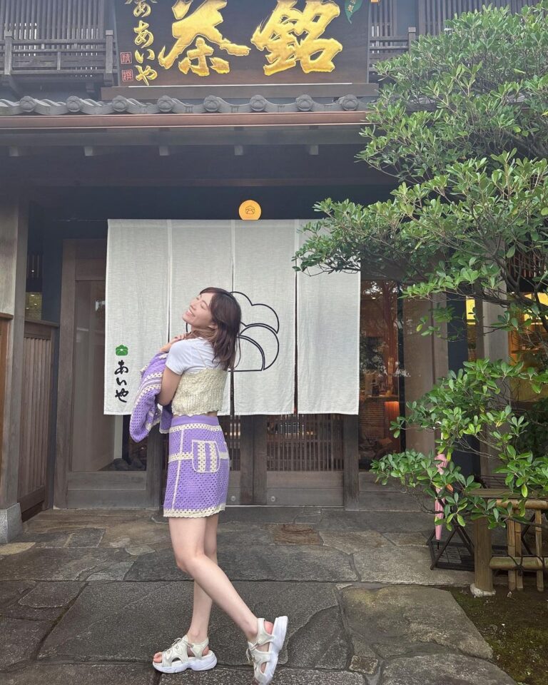 Jurina Matsui Instagram - あ💚 10月22日西尾市のイベントに出演します🫶🏻🫶🏻🫶🏻 #愛知 #西尾市 #西尾カフェ #西条園 #あいや #抹茶 #和菓子 #greentea #cafe #sweets 西尾抹茶の西条園
