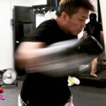 Justin Cheung Instagram - 耐心等待機會，打出全力一擊。 #見到架喇付出無白費 #咬緊牙關鬥長命 #就係用條命去演戲