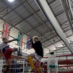 Justin Cheung Instagram - Day 3 思考 「耐心的教導，虛心的學習，」 阿tree每次training 完都會分享一啲佢做職業拳手嘅歷程俾我聽，聽完後覺得其實大家都係做緊藝術，都有一份執着、堅持，就算跌低咪再起翻身，盡力去做。 Thx coach @palangboon_w.santai Sponsored by @santaimuaythai #fightforyourdreams Santai Muay Thai