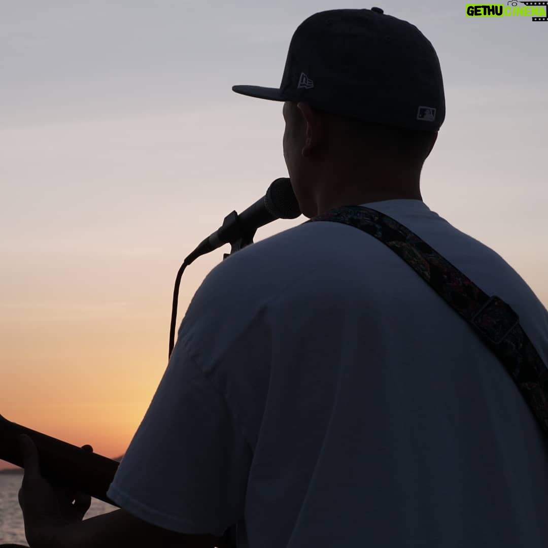 Justin Lo - 1.4K Likes - #淺水灣 #sunset
