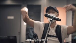 Justin Lo Instagram - newBANDnewSONGSnewDANCE same VIBE 

Part Two 見🤙

《歐洲坊呈獻側田第一秒音樂會2022 Part 2》 
日期｜2022年11月26-27日 (六、日)
時間｜晚上8時
地點｜香港會議展覽中心 Hall 5BC
票價｜$980 / $680 / $480

門票將於10月17日早上十時起於快達票售票網公開發售
（快達票將額外收取每張門票的顧客服務費）
購票熱線：31  288 288 
網上購票：https://bit.ly/3Tg7ldJ

#側田 #JustinLo
#第一秒音樂會 
#TheFirstMomentLive
 #第一秒音樂會Part2
#TheFirstMomentLivePart2 
#歐洲坊 #音樂會 #香港會議展中心