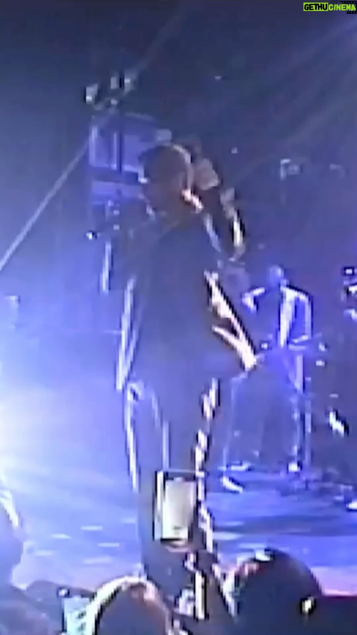 Justin Timberlake Instagram - THANK YOU NY - the love and energy in the room was… WOW. Still in awe of you all singing the words to Selfish already! Excited to give you this album. More 🔜! Irving Plaza