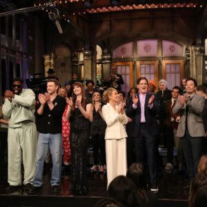 Justin Timberlake Instagram - Back at @nbcsnl last night. Huge congrats to @dakotajohnson for crushing it. And shout out to the genius @tobenwigwe for joining us to debut SANCTIFIED 🙏🏻 Oh and also, hi @jimmyfallon. LOVE YOU GUYS.