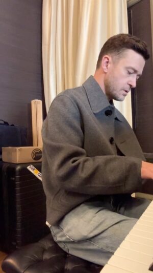 Justin Timberlake Instagram - Made it out to London, still recovering from this flu. But trying to power through. So excited for new music and everything coming this week… DROWN 2/23.