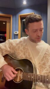Justin Timberlake Instagram - Still getting over the flu which makes it silly to sing so excuse the raspy voice but messing around with an acoustic version of SELFISH. 🎶