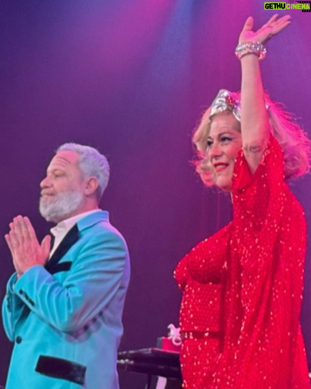 Justin Vivian Bond Instagram - Having such a blast on this Kiki & Herb Tour! Chicago tonight, then Dallas, Austin, SF, ending up in Los Angeles next Saturday! Meanwhile I’m also gearing up for my solstice shows at @joespub Dec 19-Jan 7! Then Mother is taking a long holiday! Tix for all. You know where. Photos: @jasoneagan @zjordan @jetsetbaxter @elizabethkoke @recluseastrid @victorialeacockhoffman