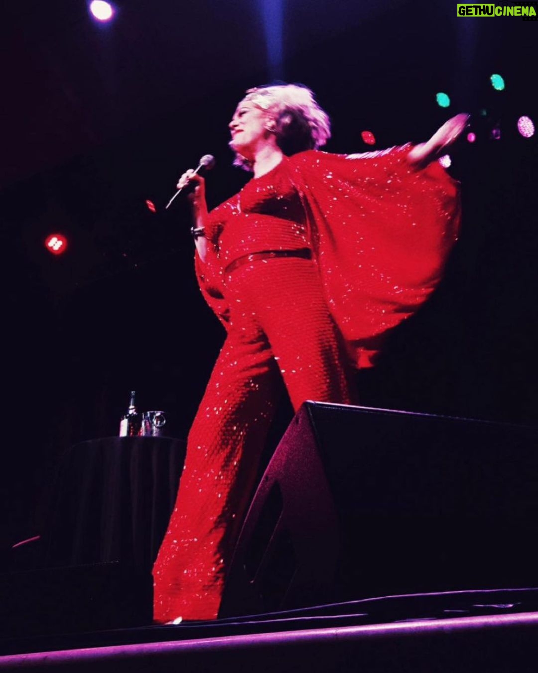 Justin Vivian Bond Instagram - Having such a blast on this Kiki & Herb Tour! Chicago tonight, then Dallas, Austin, SF, ending up in Los Angeles next Saturday! Meanwhile I’m also gearing up for my solstice shows at @joespub Dec 19-Jan 7! Then Mother is taking a long holiday! Tix for all. You know where. Photos: @jasoneagan @zjordan @jetsetbaxter @elizabethkoke @recluseastrid @victorialeacockhoffman