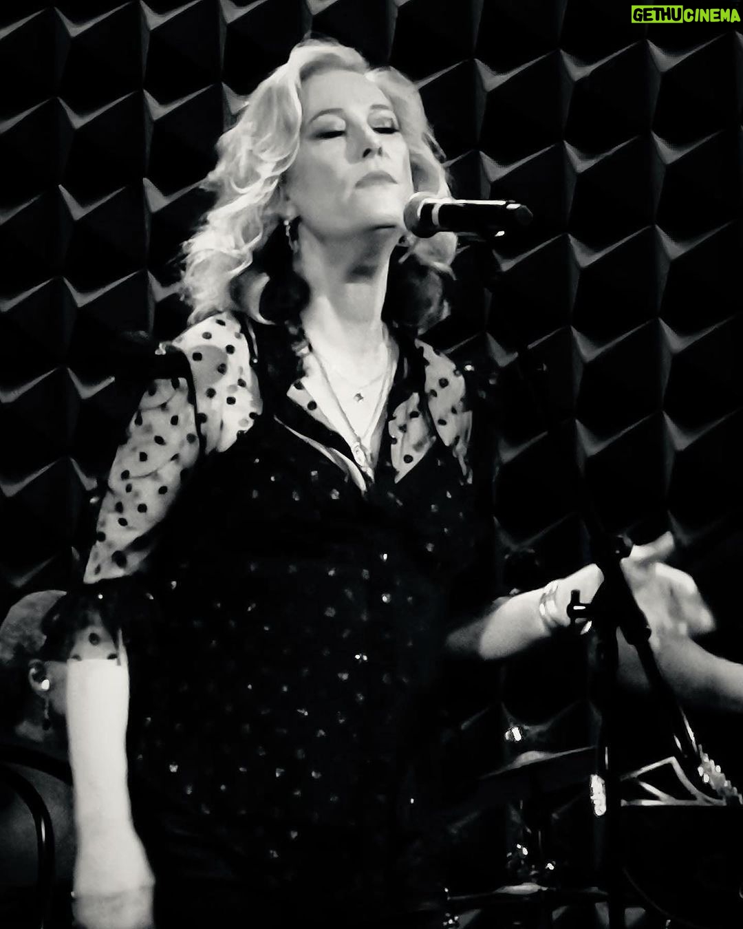Justin Vivian Bond Instagram - Tonight’s the final night of “Sex With Strangers” at @joespub. I put several shows together each year and I love them all but I’ve been particularly enamored of this one. Curating and performing these powerful songs from the catalogue of the brilliant singer-songwriter @mariannefaithfullofficial has been an incredibly gratifying experience. I could sing them every night of my life and discover something new in the luminous refractions of their glorious language and melodies each time. I’m in awe of my brilliant band. That my musical Director and arranger @mattraymusic could distill the lush orchestral sounds of MF’s collaboration with Angelo Badalamenti into an exquisite arrangement for a 5 piece band is a testimony to his sensitivity as an artist both sonically and, to me visually, because it’s as if he paints with sound. Then after giving us jazz he can switch it up to turn on a time to punch out the classic punk bravado of “Why’d Ya Do it?” with ease and grace. Of course that couldn’t happen without the agility of such an incredible group of musicians: Bernice “Boom Boom” Brooks on drums, Nathann Carrera on guitar, Claudia Chopek on violin, and Mike Jackson on guitar and base. A big THANK YOU to @jepisalla for taking these gorgeous photos of all of us! Also I should mention my incredibly talented hair doers! Stylist: @michaelmorenohair Colorist: @ivymarialisa Cut: @chriscusanojr We’ll be back with our annual Winter Solstice show “Icing” December 19 through January 7. Tickets are on-sale now!!! Several people have asked for a copy of the “Sex With Strangers” Setlist. Here it is. Setlist Pleasure Song Bored By Dreams She Broken English My Friends Have Sex With Strangers Love in the Afternoon Lucy Jordan Incarceration Want to Buy Some Illusions No Child of Mine Why’d Ya Do It? Encores: Love More or Less Times Square Don’t Forget Me