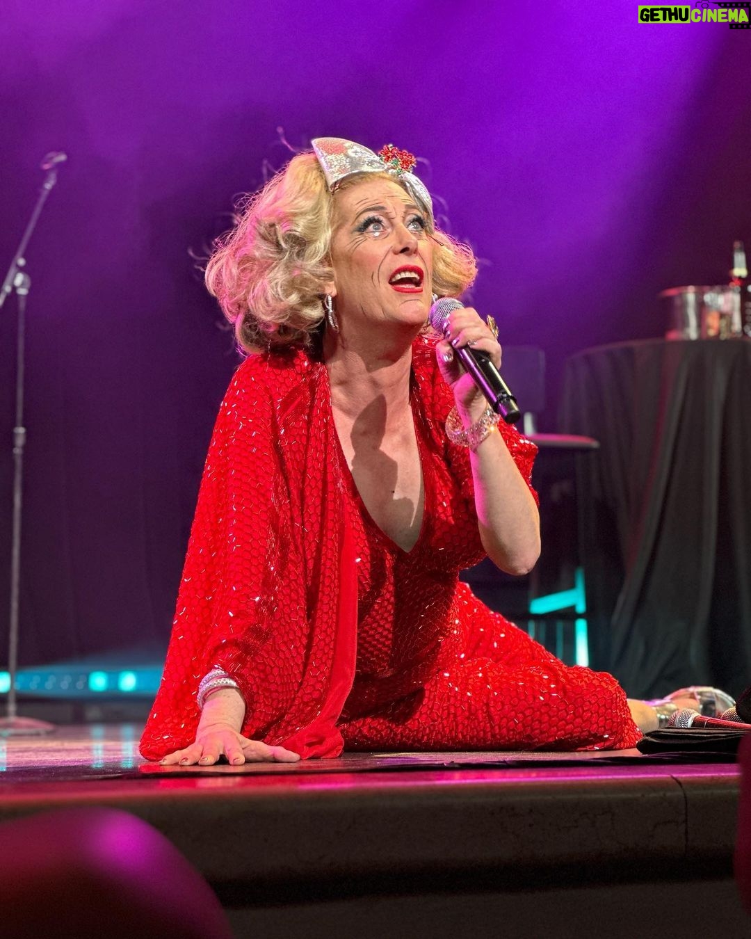 Justin Vivian Bond Instagram - Having such a blast on this Kiki & Herb Tour! Chicago tonight, then Dallas, Austin, SF, ending up in Los Angeles next Saturday! Meanwhile I’m also gearing up for my solstice shows at @joespub Dec 19-Jan 7! Then Mother is taking a long holiday! Tix for all. You know where. Photos: @jasoneagan @zjordan @jetsetbaxter @elizabethkoke @recluseastrid @victorialeacockhoffman