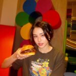 Juthapich Indrajundra Instagram - Workout hard, eat harder!😚🍔