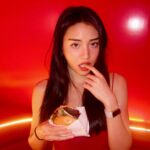 Juthapich Indrajundra Instagram - Have some🍔😉❤️ Quickie - Velaa Langsuan
