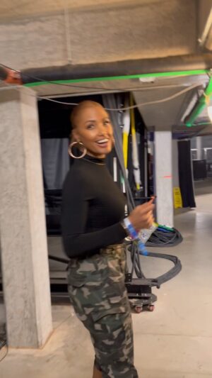 K.D. Aubert Instagram - About Last Night!! @NewEdition concert 🎤🎤🎤🎤🎤 #BackstageLife #FortWorth #Texas My favs! @theskinnypop @fijiwater #MadameAubert #KDaubert