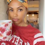 K.D. Aubert Instagram - Mozart in the morning!!!! ☕️ & 🍄 & 🎹 #MadameAubert