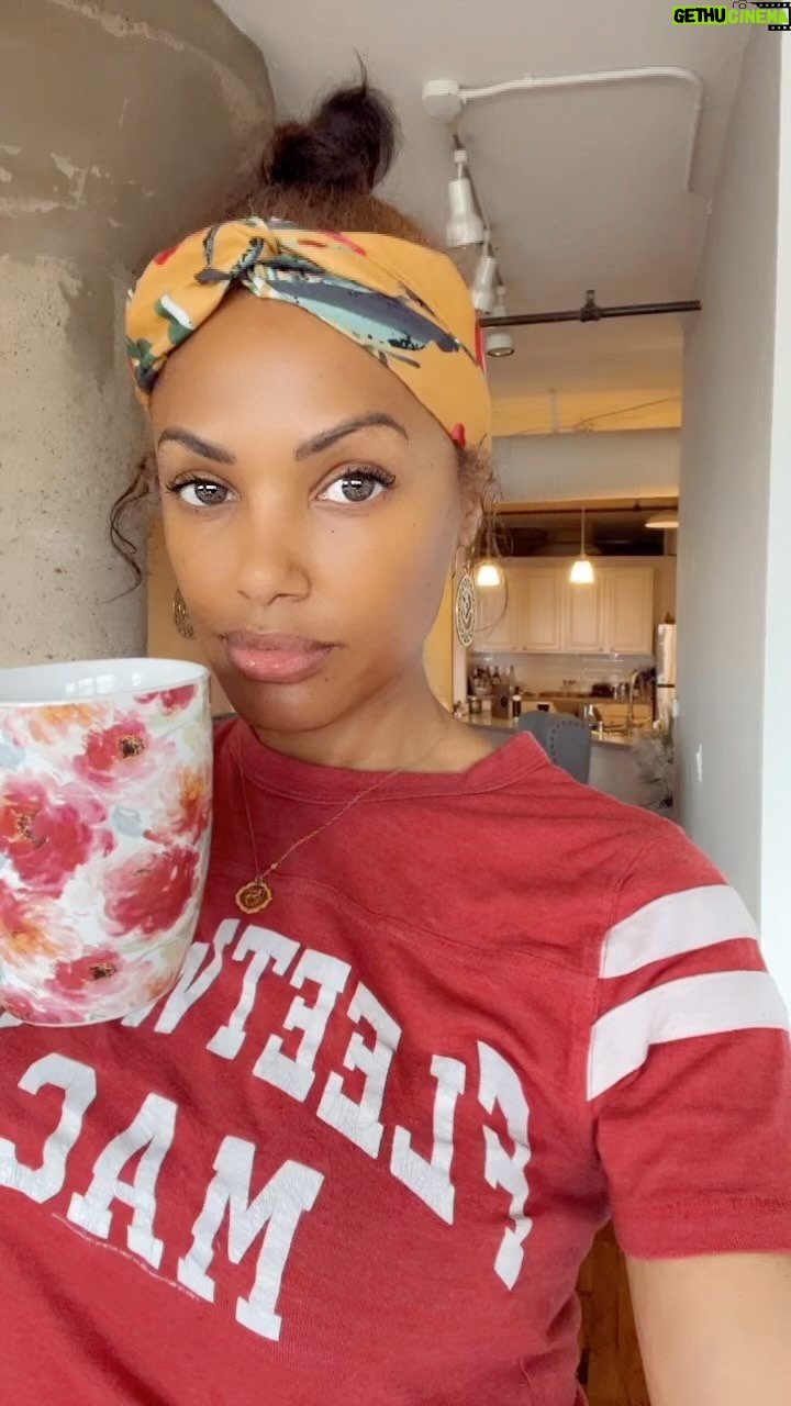 K.D. Aubert - 7.9K Likes - Mozart in the morning!!!! ☕️ & 🍄 & 🎹 #MadameAubert