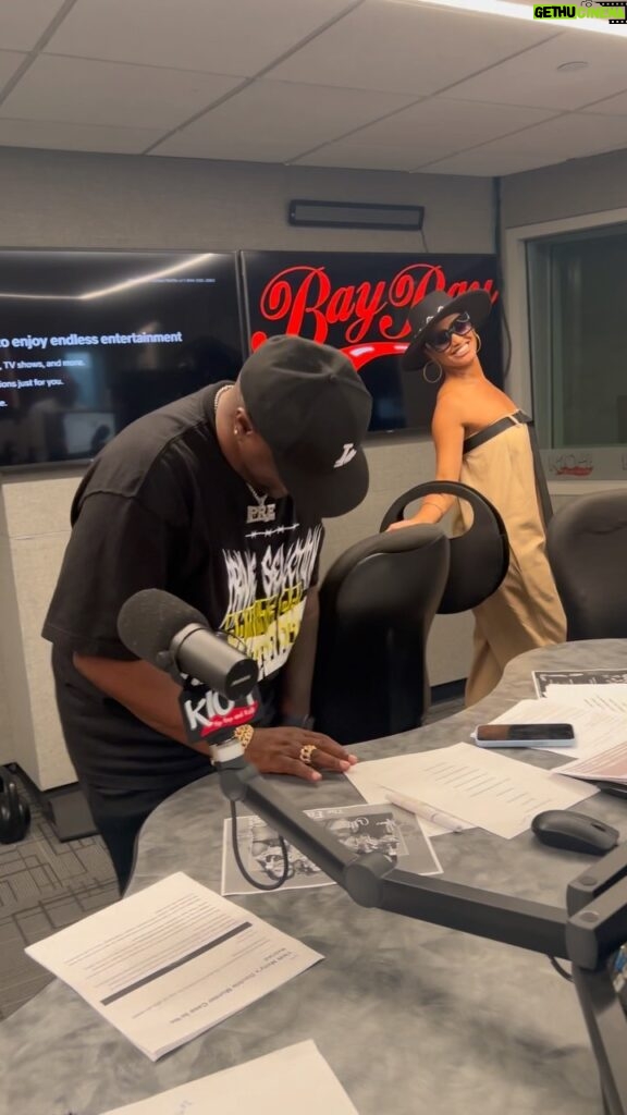 K.D. Aubert Instagram - I had soooo much fun today hanging out w/ my boy Bay Bay on @k104fm @hollyhoodbaybay 😂😂😂😂😂 Outfit: @transitionalwomanbling Purse: @nadiachellaouiofficial Hat: Harry Hines Bazaar 😆 Shoes: @louboutinworld