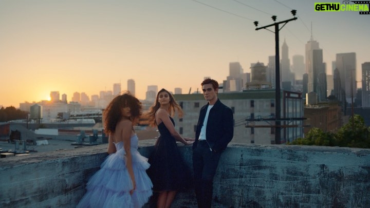 K.J. Apa - 667K Likes - Such a pleasure to be a part of the @CarolinaHerrera family in their new fragrance campaign for “212 Heroes”. We wanted to celebrate the spirit of feeling Forever Young, forever liberated of rules and being able to express ourselves to the fullest in whatever it is that we love. Such a fun shoot! Thanks to everyone involved.
#212ForeverYoung #212CarolinaHerrera