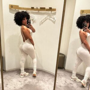 K. Michelle Instagram - No silicone!! Tuh! That’s grown woman cellulite and real life! I’m healthy and glowing!