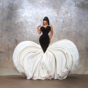 K. Michelle Instagram - I’m a wild child, but to love freely without fear is where i’m at in my life. There can only be so many times where you are let down by a person until you see the picture clearly. I don’t put up walls to be difficult. I place those walls to see exactly who’s willing to climb over them. Once your in my heart only YOU can remove yourself. Baby, teach me. Song: Love Language from my new album “Im The Problem” (link in bio) out now ♥️♥️ LOVE YALL It’s time for me to live! See ya at @kimberlyispuddin