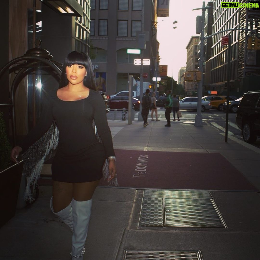 K. Michelle Instagram - The picture is blurry, but my vision ain’t! I see exactly through who yall post to be❤️ #imtheproblem