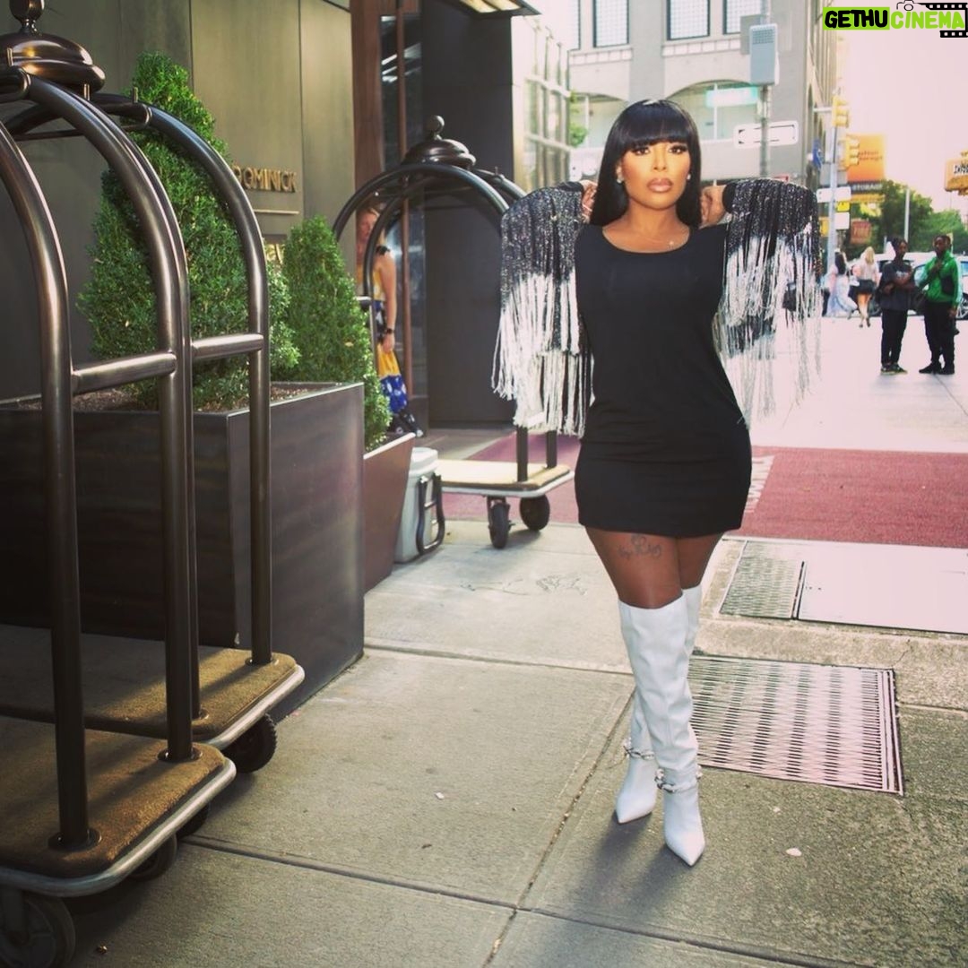 K. Michelle Instagram - The picture is blurry, but my vision ain’t! I see exactly through who yall post to be❤️ #imtheproblem
