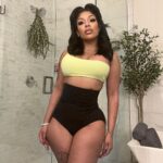 K. Michelle Instagram - Good morning! Headed to set in my @whatwaistofficial (I love this thingy) 😩 Happy Fridayyyyyyyyy