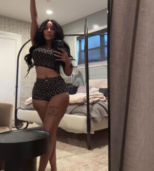 K. Michelle Instagram - Goood morning. Calm her chaos, but never silence her storm🌻Puddin
