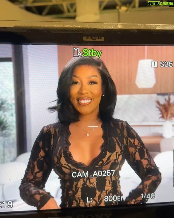 K. Michelle Instagram - On set today. Let’s kick this year off😉♥️