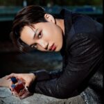 Kai Instagram - #입생로랑뷰티 #리브르르퍼퓸 #freedomdoesntwait #IAMLIBRE @yslbeauty