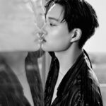 Kai Instagram - #입생로랑뷰티 #리브르르퍼퓸 #freedomdoesntwait #IAMLIBRE @yslbeauty