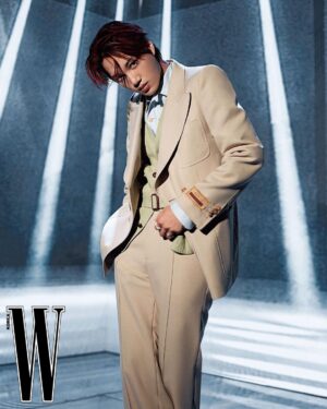 Kai Instagram - @gucci @wkorea #LoveYourW