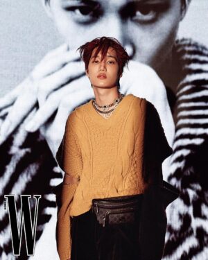 Kai Instagram - @gucci @wkorea #LoveYourW