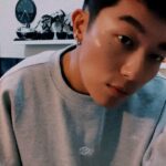 Kai-Yi Chang Instagram - 下雨の台北。 終於降溫了，但也下雨了… 可以穿上厚厚保暖的上衣搭短褲了！ Top @pure_nuzzon Shorts @hollywoodheartbreaker #ootd #look #fashion #fashionblogger #lifestyle #lifestyleblogger #streetstyle #balenciaga #alexanderwang #fashionstyle #supreme #budweiser #stussy 國立國父紀念館National Dr.Sun Yat-sen Memorial Hall