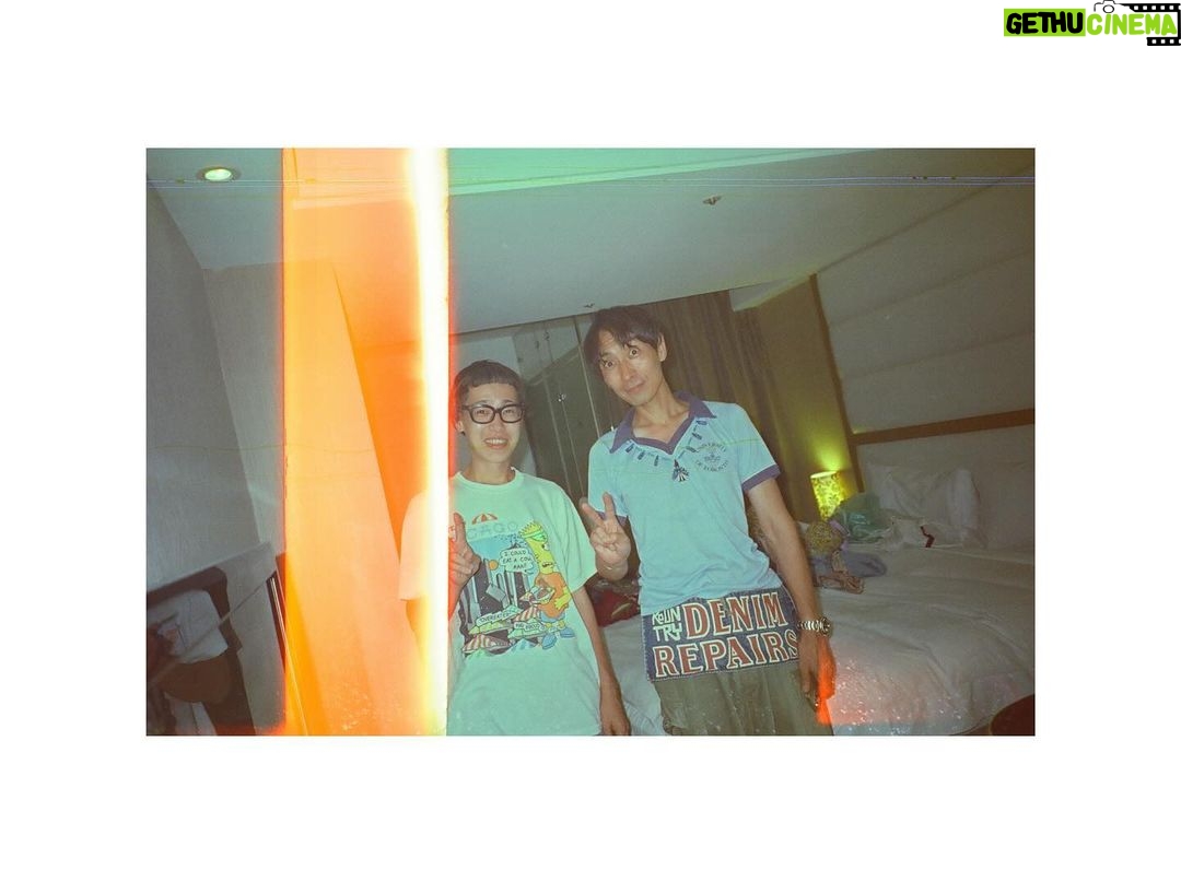 Kai-Yi Chang Instagram - 今年壓軸。 KAPITAL with me ,謝謝這一切的發生! 在人生中,可以擔當自己最愛的品牌的形象… 真的很開心,感謝「平田和宏」先生的賞識 也很謝謝導演的邀請,還有攝影師的美感! 還有還有…謝謝製片YU姐 @luyuhan314 的信任 拍攝的夥伴們、日本長途跋涉來的工作夥伴 大家真的辛苦了! 能一起完成新一季形象,真的很爽。 最後謝謝KAPITAL @kapitalglobal ! -LOVE & PEACE & HARMONY- #kapital #kapitalstyle #loveandpeace #harmony #modellife #actorlife #actorlifestyle