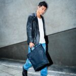 Kai-Yi Chang Instagram - 一生懸命。 從小就一直敢冒險的我， 一直不停的摸索。自己到底喜歡什麼？ 從運動員、藝術家、服裝設計師、廚師… 再到模特兒及現在的身分「演員」。 自在經歷了無數次的歸零開始， 這是對自己的考驗及摸索！ 也很慶幸我找到了自己的目標～ 就是成為一名「演員」。 在茫茫人海中，我曾經迷惘、墮落， 如今的我，依然在這條路上繼續奔馳… 有時候會累、會懷疑自己…但…我不放棄！ 「提得起，不放下」 這也就是為什麼我選擇這次 「金馬60 x PORTER INTERNATIONAL - STARRY托特包」 謝謝這些黑暗中的星星， 他們持續給我力量及勇氣，我不會放棄！ @porter_international Photographer @peinnacam @peiiiinnana Special thanks @janicestelle___ #porter_international #porterOOTD #STARRY #金馬xPorter_International #金馬60 台北流行音樂中心