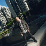 Kai-Yi Chang Instagram - Barbour x Baracuta Thanks @keedan_mag @barbour @baracuta Photographer @yuairy_ Produce Sam Deng Make Up/Hair @a_pple_apple0307 Concept Sofia Shen Shoes @pedroshoes_taiwan #lifestyle #lifestyleblogger #actor #actorslife #barbour #barbourjacket #baracuta #baracutag9 五湖豆漿