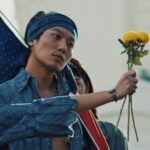 Kai-Yi Chang Instagram – 謝謝2023。

讓我還是充滿希望、活力、和平的我…

Cinematographer :  @yutaechigo 
Hair&Make-up : Yuri Tsushima
Producer : Mitsuaki Inomata
Coodinator&Producer : @luyuhan314 
Narrator : Hill
Music : CHAKA LAND
Editor&Grading : Yasunori Matayoshi
Director : @suuunao 

Peace @kapitalglobal 

⁡

#BLUEMAGPIE
#藍鵲
#denim
#嬉皮士
#KAPITAL2024
#beautifulworld
#調和
#harmony
#LOVEandPEACEandHARMONY
#SUNAOMOCHIZUKI
#KIROHIRATA 日月潭朝霧碼頭