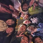 Kai-Yi Chang Instagram - 關於昨天尾牙-「嬉皮士」 根本沒有幾個人認真給我變裝啊！ 我還去買偽髒辮的帽子，原本以為會很嬉皮… 沒想到，整個超像印第安的朋友或琥碧戈柏… 我也很愛啦！沒差啦。 話說；在廁所拍照…夠嬉皮吧！ MM今年尾牙，好好玩、好開心、好溫暖。 謝謝鍾瑶、鍾禾、大姐還有UP！ #happynewyear #2024 #hippie #hippiestyle #hippielife #hippiefashion #hippiechic #chill 星聚點文創