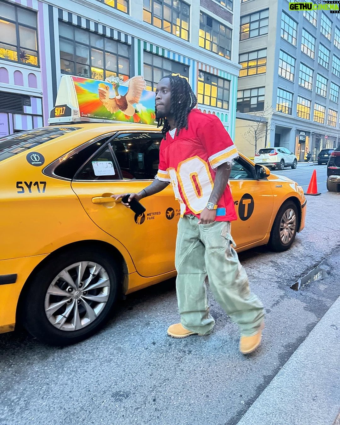 Kai Cenat Instagram - Just Chilling , What You Doing? New York City