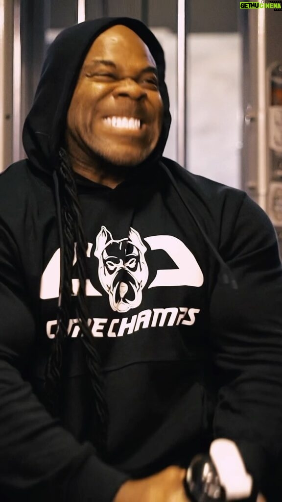 Kai Greene Instagram - Unlock 🔓 the CHAMPION within Every day is a chance to outdo yesterdays best. Take your performance to another level with @corechamps RDX & Whey Isolate, the dynamic duo bred for champions. 🏆 Powered by: @corechamps Pre-Workout RDX 🔋 Link in bio #KaiGreene #CoreChamps #ThoughtsBecomeThings