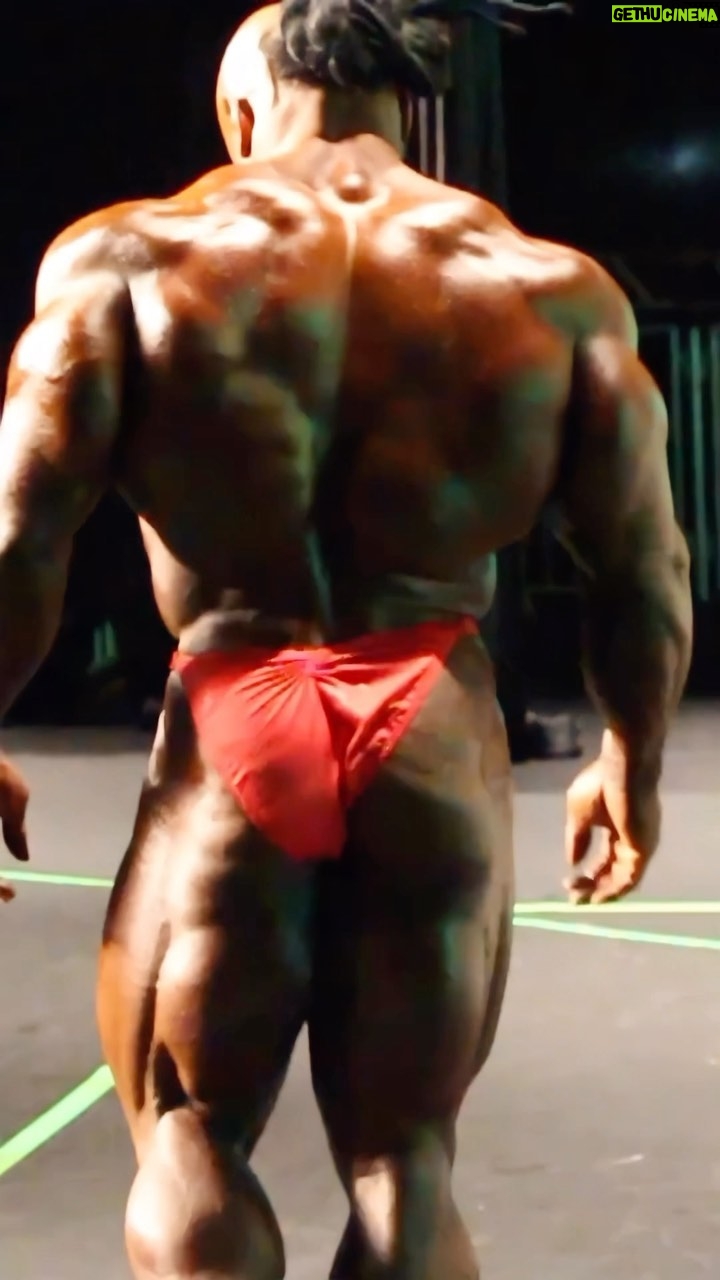Kai Greene Instagram - LIMITLESS POTENTIAL 💥 Our thoughts are powerful tools that can shape the trajectory of our lives. They can inspire us to reach for the stars or hold us back from realizing our full potential. When we cultivate positive thoughts, we open ourselves up to new possibilities and invite success into our lives. That’s why it’s so important to take control of our thoughts and consciously direct them towards positive outcomes. By doing so, we can create a life that is filled with purpose, fulfillment, and experience the limitless potential of the human spirit. #KaiGreene #ThoughtsBecomeThings