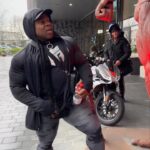 Kai Greene Instagram - BERLIN GERMANY TODAY 🇩🇪 Come meet your boy and @reignbodyfueleurope here at @goldsgymgermany April 11th from 6:30 to 7:30 pm. Get your cameras ready and join us for an unforgettable event that will take your fitness motivation to the next level. This is one you don’t want to miss!💪🏾 #KaiGreene #ReignBodyFuel #ReignBodyFuelEurope #Reels #Fyp