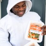 Kai Greene Instagram - THE WINNING FORMULA 💥 Formulating an effective dieting protocol is structured on balance. To bring your visions to life and sculpt your physique, there must be consistency. Meal prepping is essential to this process to be certain you’re ready for whatever life throws your way. Being consistent with your diet allows you to tweak it as your journey moves along to ensure progress is made every day. Having your nutrition on point ensures you’re steady with your macros day after day. More importantly, it gives you no excuse to slack on your diet. @trifecta hands you the tools you need. With fully customized organic meals and a la cart options to your liking, your favorite foods can now become staples in your diet. Dieting doesn’t have to be hard or difficult, piece together your plan through the link in my bio. 💪🏾 #KAIGREENE #TRIFECTA